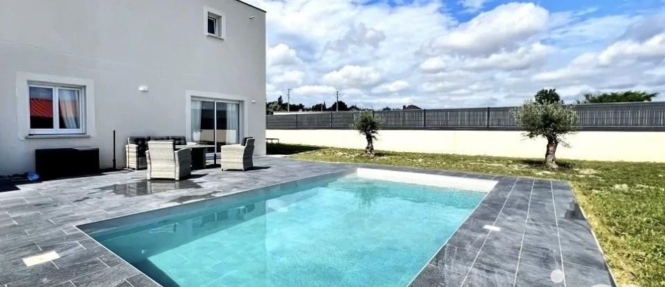 Architect house 5 rooms of 138 m² in Pessat-Villeneuve (63200)