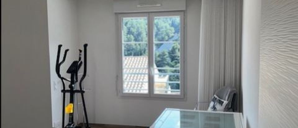 Appartement 3 pièces de 62 m² à Menton (06500)