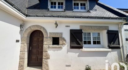 House 4 rooms of 112 m² in Larmor-Plage (56260)