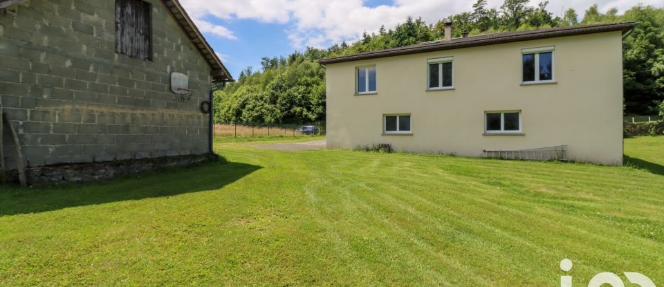 Maison traditionnelle 6 pièces de 125 m² à Ambrugeat (19250)