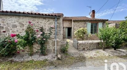 Village house 5 rooms of 134 m² in Faye-l'Abbesse (79350)