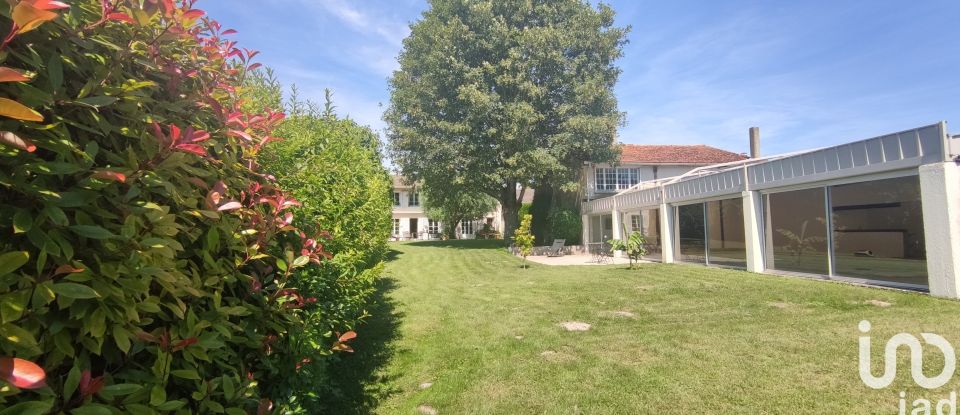 Maison de village 6 pièces de 208 m² à Châlons-en-Champagne (51000)