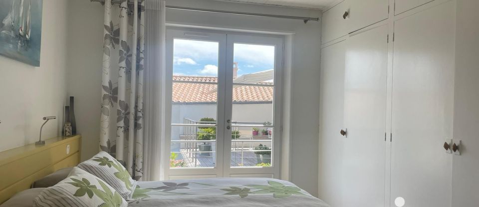 House 7 rooms of 156 m² in La Flotte (17630)