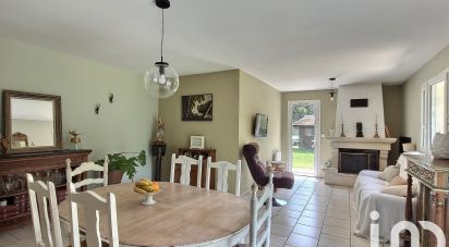 Maison 4 pièces de 95 m² à Salles (33770)