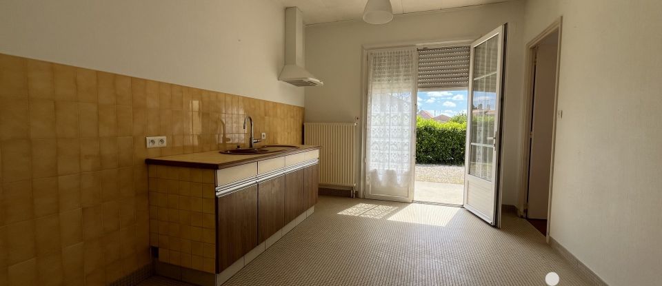 Maison 7 pièces de 105 m² à Paulx (44270)