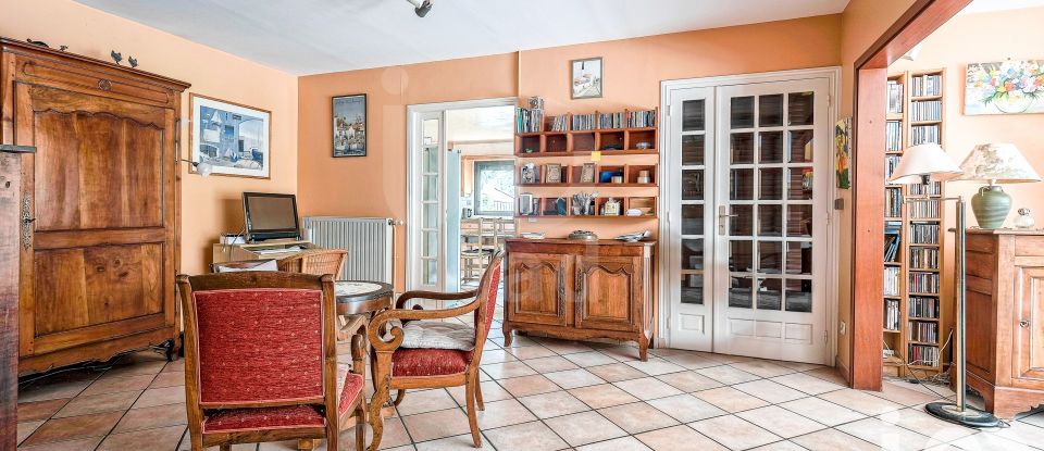 Traditional house 6 rooms of 185 m² in Meaux (77100)