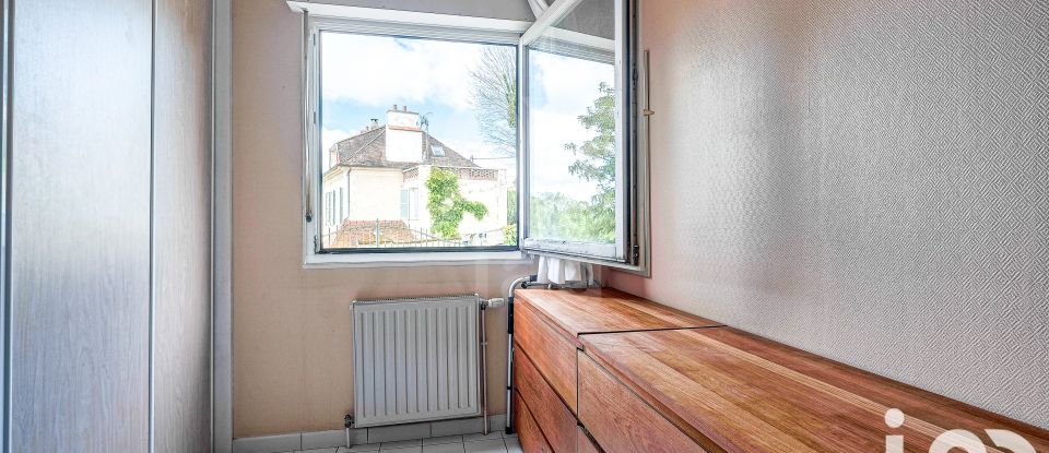 Maison traditionnelle 6 pièces de 185 m² à Meaux (77100)