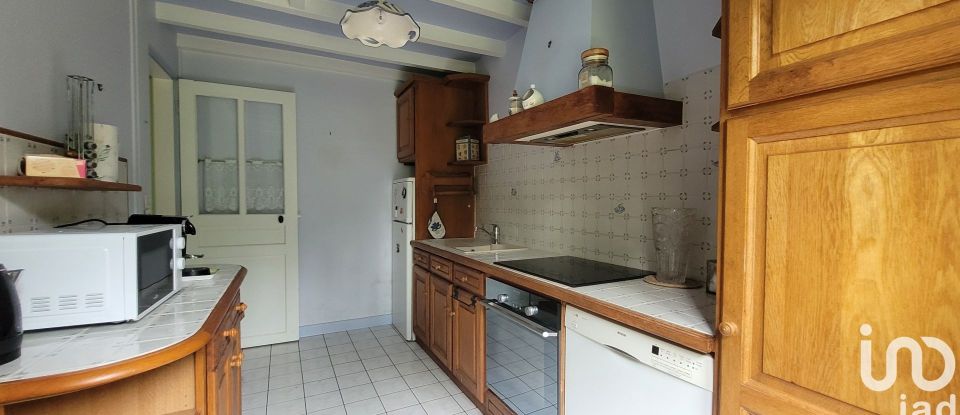 Maison 4 pièces de 90 m² à Ferrières-Haut-Clocher (27190)