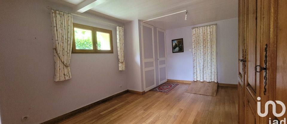 Maison 4 pièces de 90 m² à Ferrières-Haut-Clocher (27190)