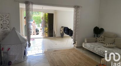 House 4 rooms of 104 m² in Saint-Denis (97400)