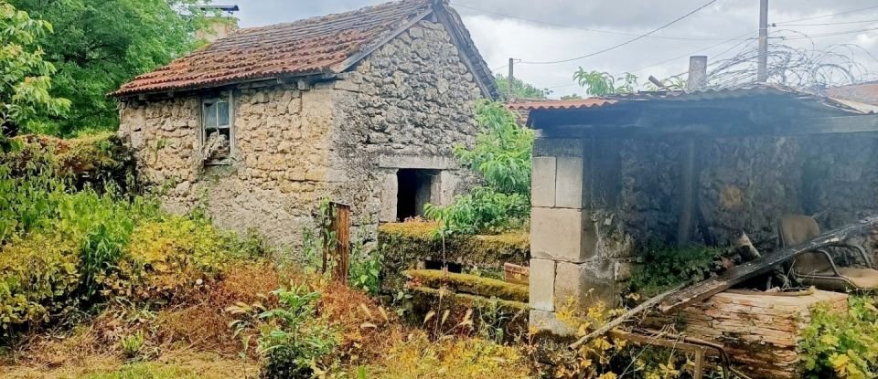 Barn conversion 2 rooms of 300 m² in La Chapelle-aux-Saints (19120)