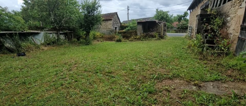 Barn conversion 2 rooms of 300 m² in La Chapelle-aux-Saints (19120)