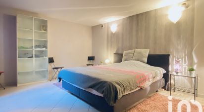 Appartement 4 pièces de 94 m² à Bordeaux (33000)