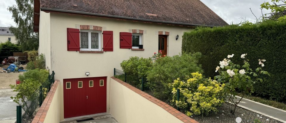 Maison traditionnelle 6 pièces de 151 m² à Chaingy (45380)