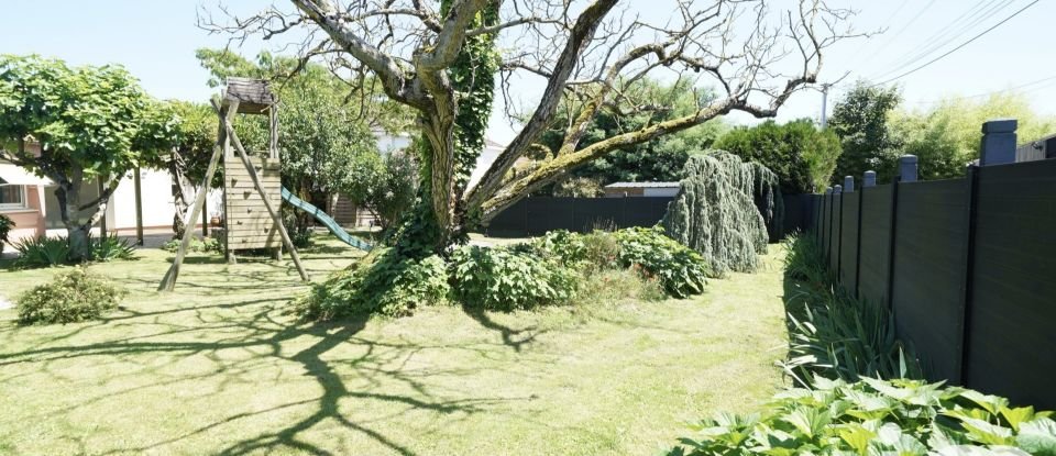 Maison traditionnelle 5 pièces de 160 m² à Nantes (44300)