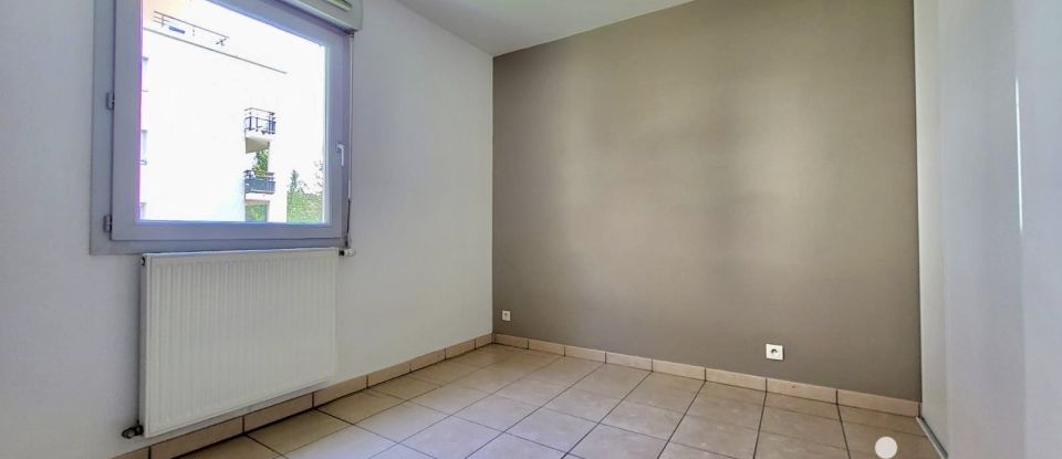 Apartment 3 rooms of 65 m² in Saint-Étienne (42000)