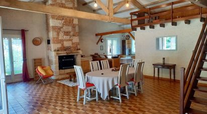 House 8 rooms of 175 m² in Bon-Encontre (47240)