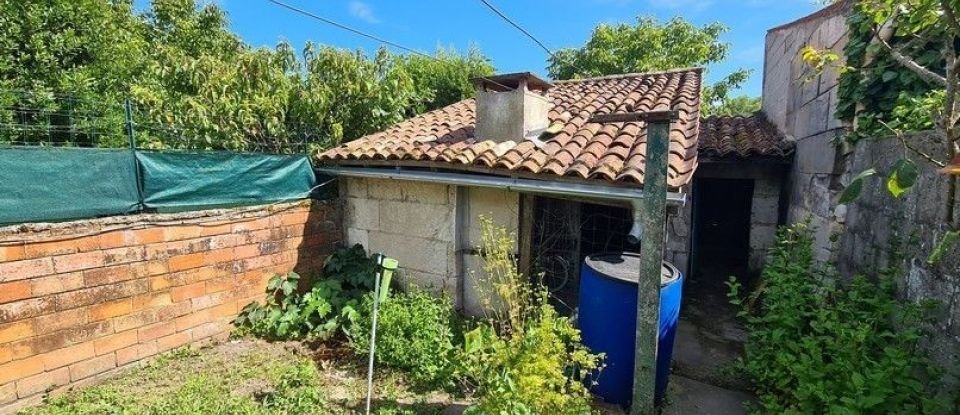 Maison 4 pièces de 90 m² à Saintes (17100)