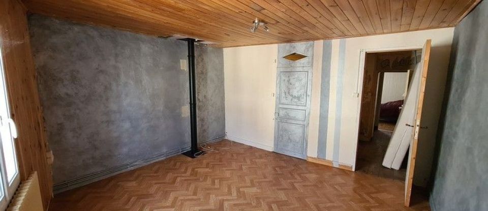 Maison 4 pièces de 90 m² à Saintes (17100)