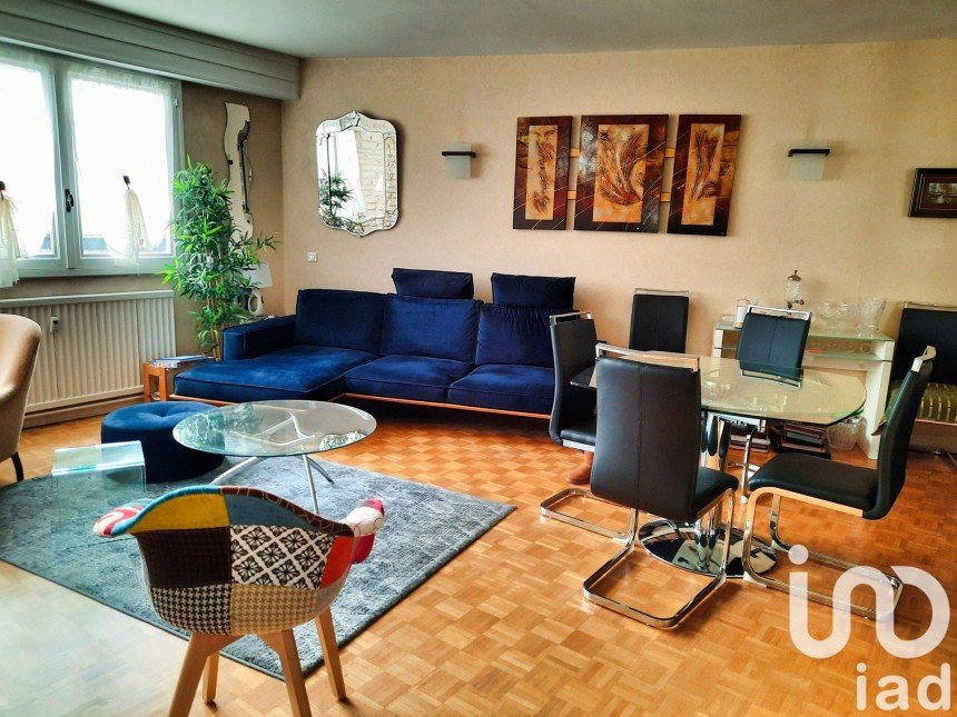 Apartment 4 rooms of 111 m² in Vichy (03200)