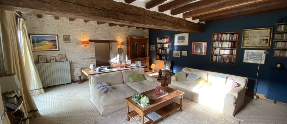 House 10 rooms of 240 m² in Château-Landon (77570)