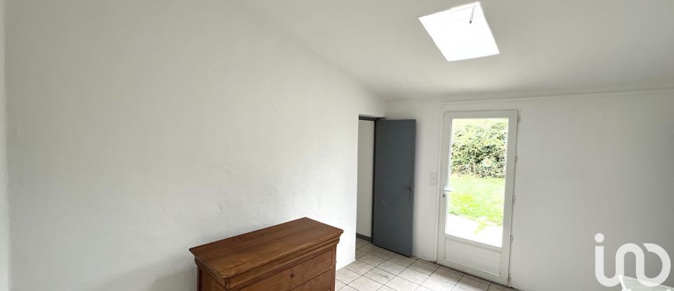 Maison 5 pièces de 90 m² à Saint-Paulet-de-Caisson (30130)