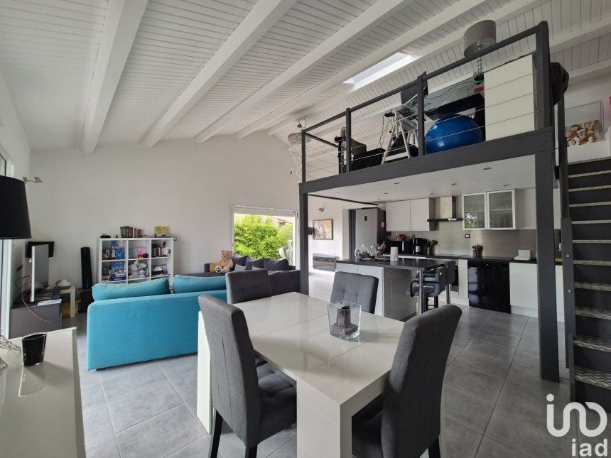 Maison 4 pièces de 101 m² à Talmont-Saint-Hilaire (85440)