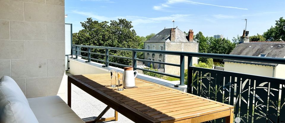 Apartment 4 rooms of 93 m² in Saint-Cyr-sur-Loire (37540)