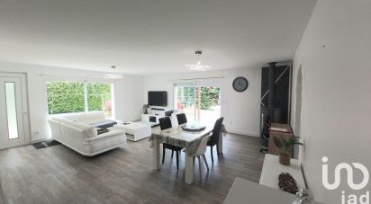 Maison 5 pièces de 120 m² à Nesmy (85310)