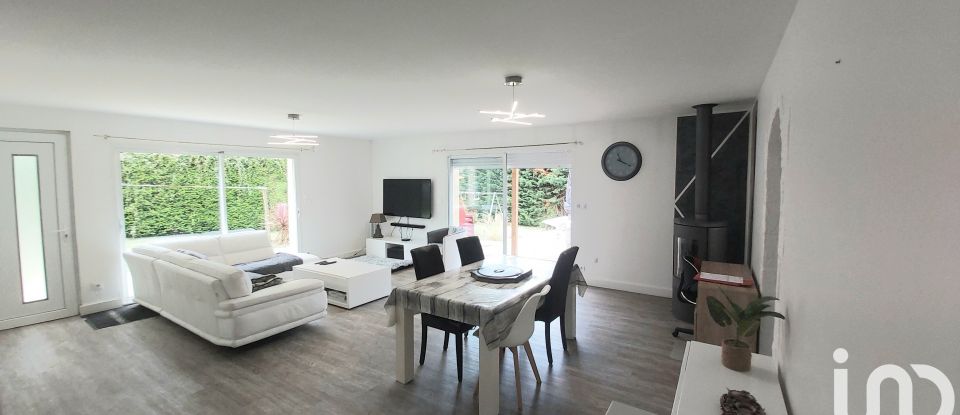 Maison 5 pièces de 120 m² à Nesmy (85310)