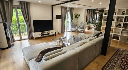 Maison 8 pièces de 219 m² à Quincampoix (76230)