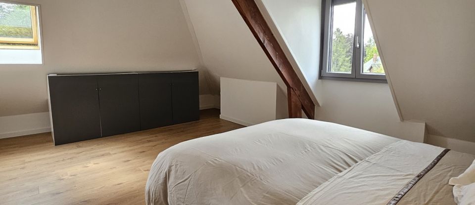 Maison 8 pièces de 219 m² à Quincampoix (76230)