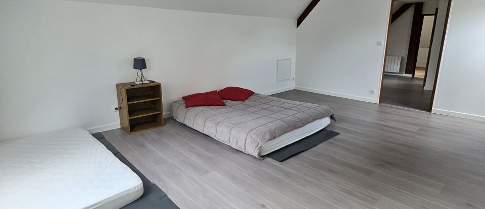 Maison 8 pièces de 219 m² à Quincampoix (76230)