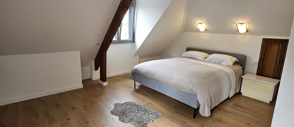 Maison 8 pièces de 219 m² à Quincampoix (76230)