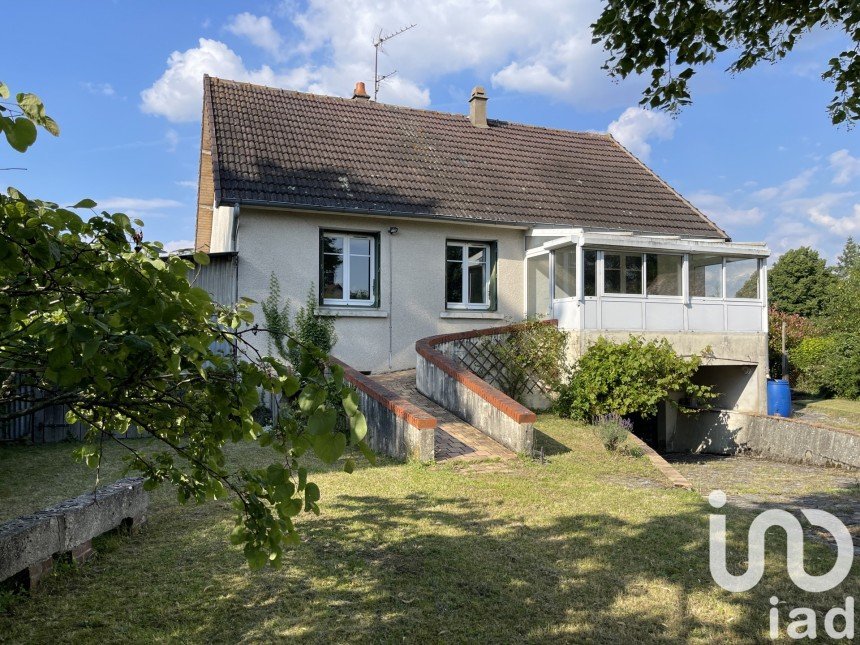 Maison 6 pièces de 106 m² à Saint-Martin-sur-Ocre (45500)