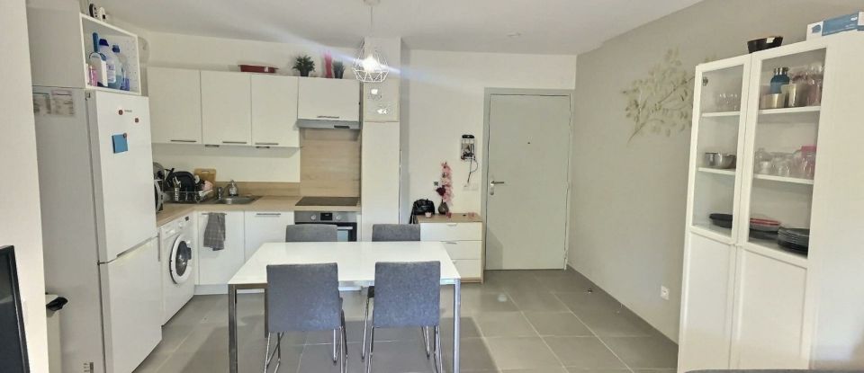 Appartement 2 pièces de 42 m² à Rousset (13790)