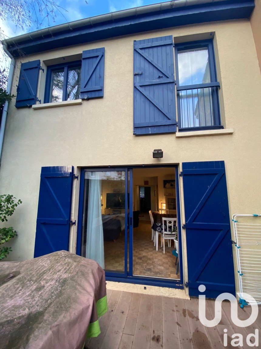 Maison 5 pièces de 104 m² à Domont (95330)