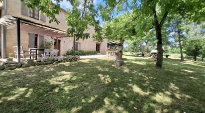 House 5 rooms of 183 m² in Larressingle (32100)