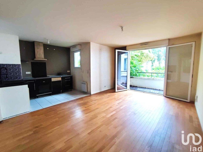 Appartement 3 pièces de 71 m² à Antony (92160)