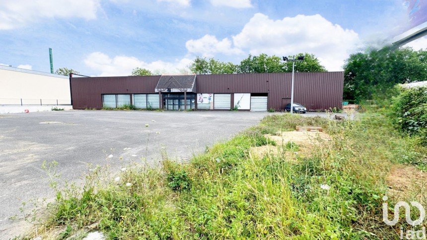 Local d'activités de 1 300 m² à Saint-Germain-lès-Corbeil (91250)