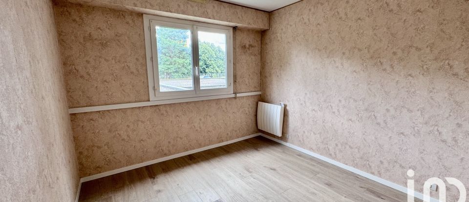 Appartement 5 pièces de 93 m² à Rezé (44400)