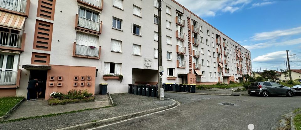 Apartment 4 rooms of 74 m² in Tarbes (65000)