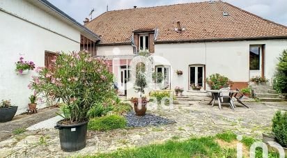 Village house 7 rooms of 243 m² in Semoine (10700)