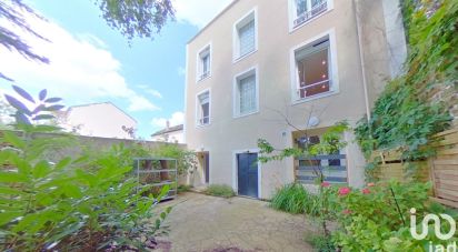House 12 rooms of 210 m² in Corbeil-Essonnes (91100)