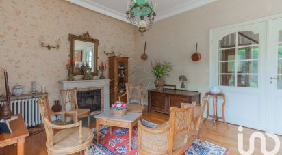 Traditional house 10 rooms of 185 m² in Saint-Just-en-Chaussée (60130)