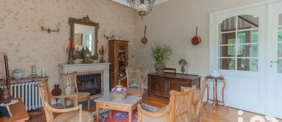 Traditional house 10 rooms of 185 m² in Saint-Just-en-Chaussée (60130)