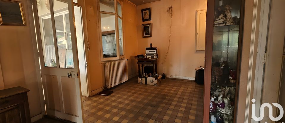 House 7 rooms of 206 m² in Artannes-sur-Indre (37260)