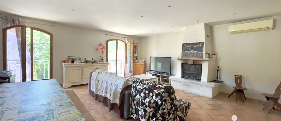 House 6 rooms of 166 m² in Peille (06440)