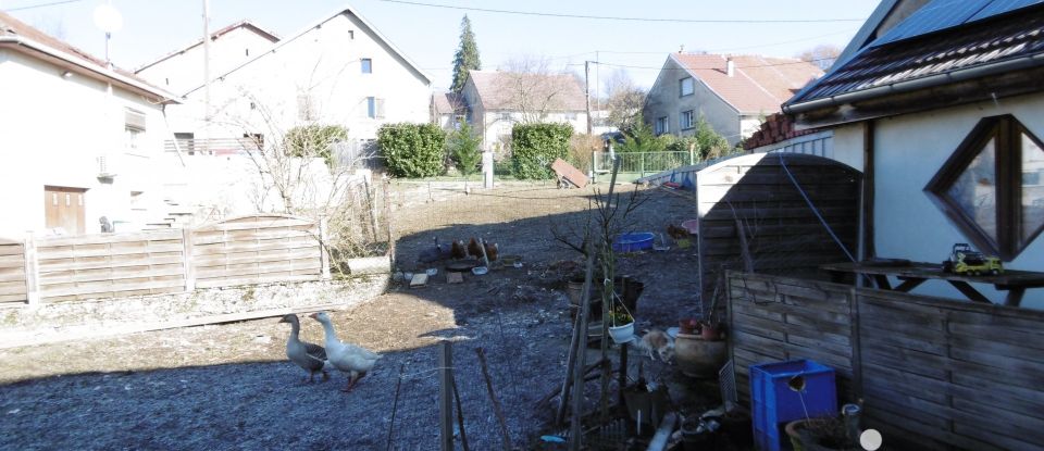 Village house 10 rooms of 186 m² in Saint-Maurice-Colombier (25260)