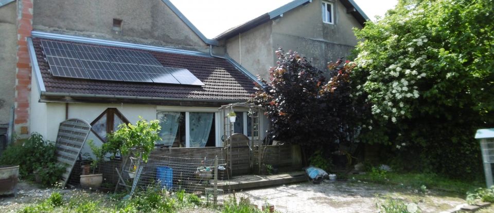 Village house 10 rooms of 186 m² in Saint-Maurice-Colombier (25260)